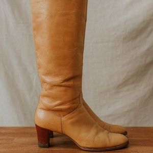 Knee High Camel Leather Boots Bally